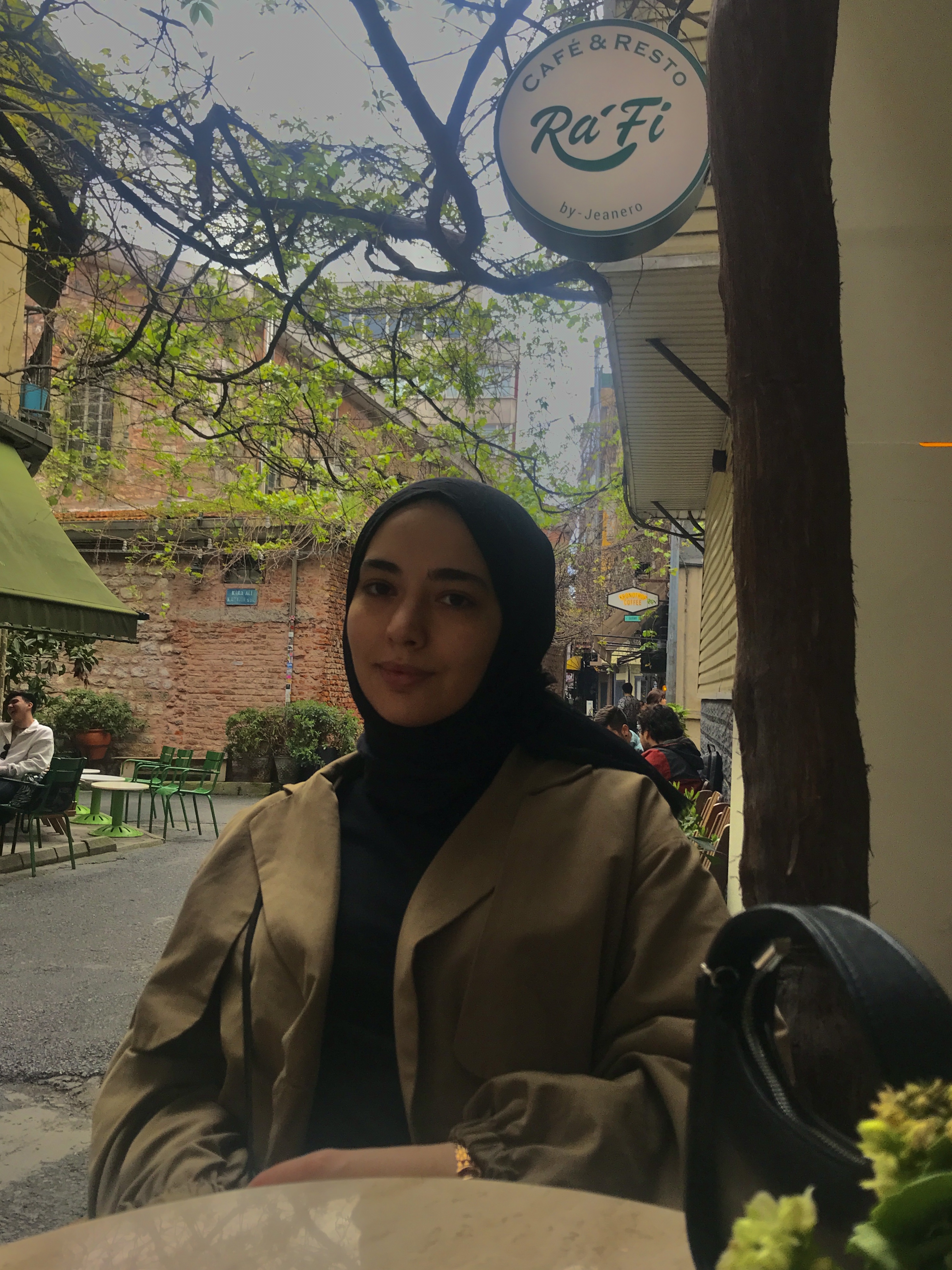 İrem Keskin