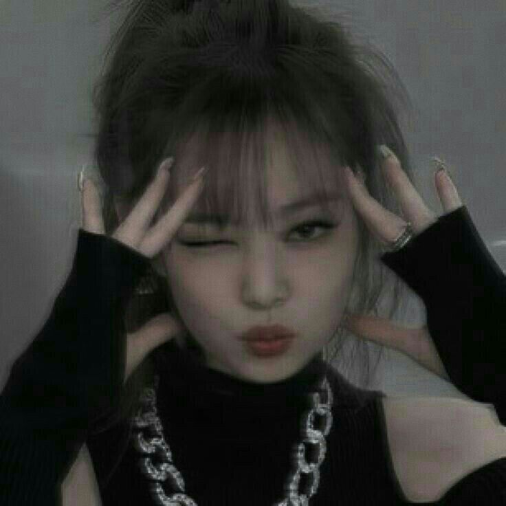 Jennie-_-Kim