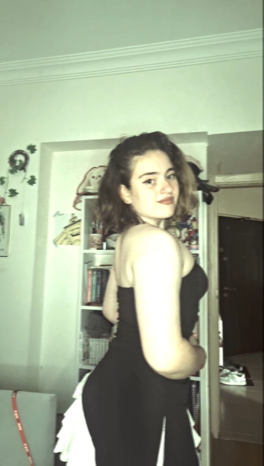 EBRU Özsöz