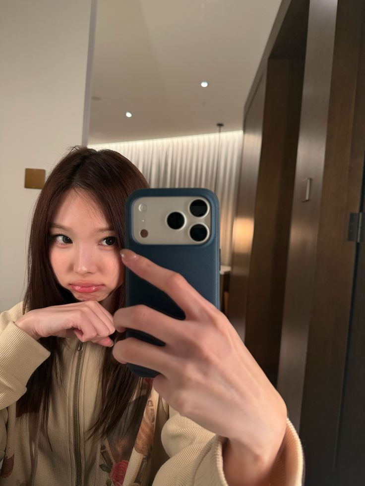 Nayeon Delisi