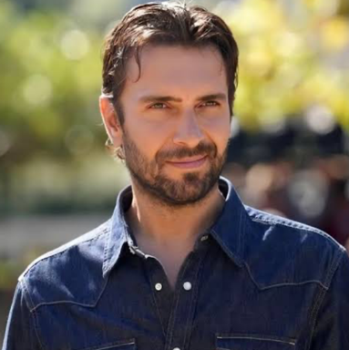adil koçari