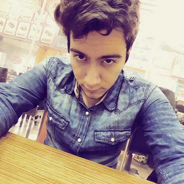 Enes Enes.