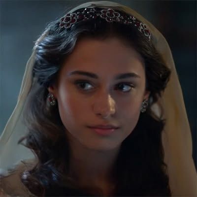 Yasemin Sultan