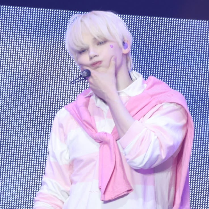 huening kai