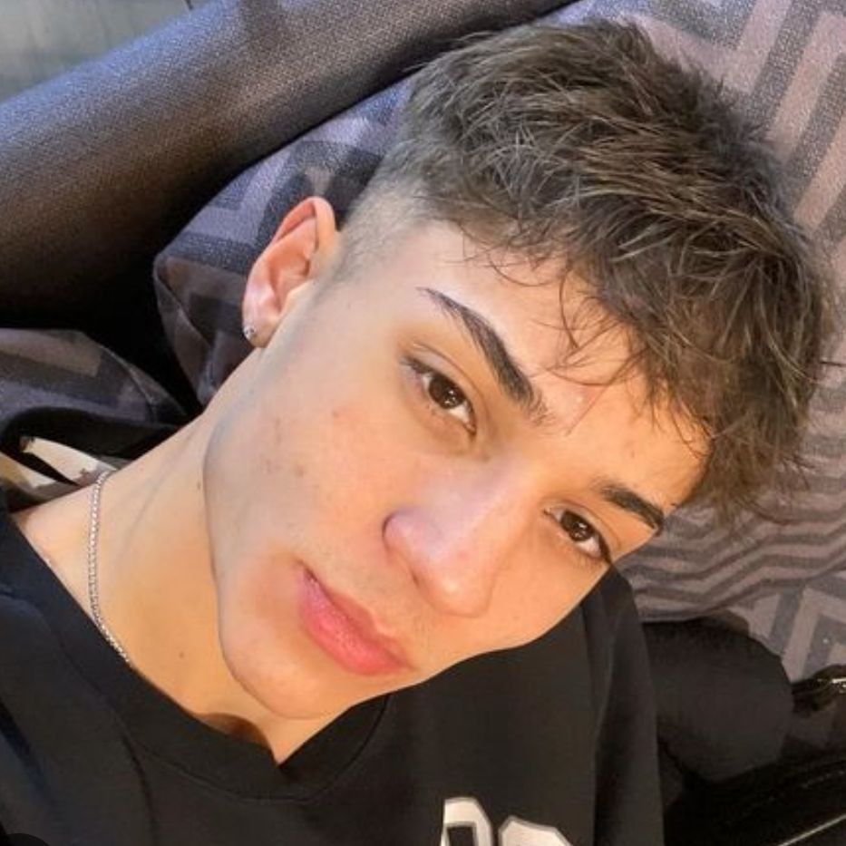 Emirhan Kumru